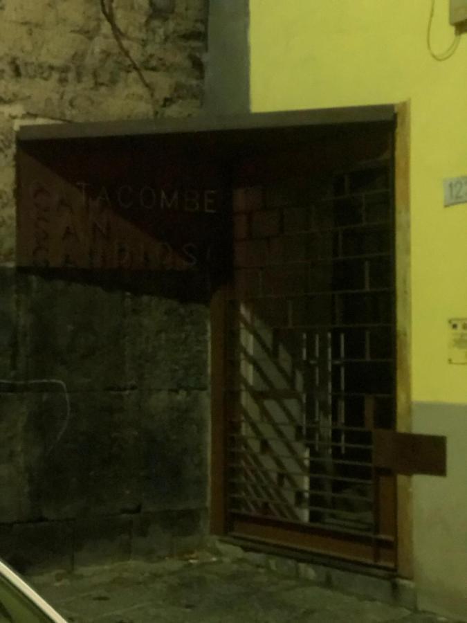 Il Basso Della Nonna Neapel Exterior foto